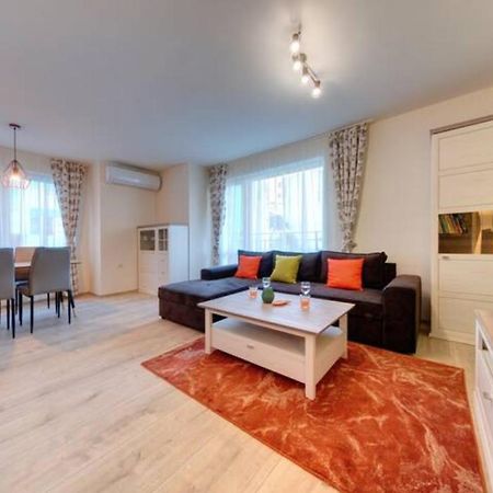Flora - Beautiful *New* Apartment To The Beach Бургас Екстериор снимка